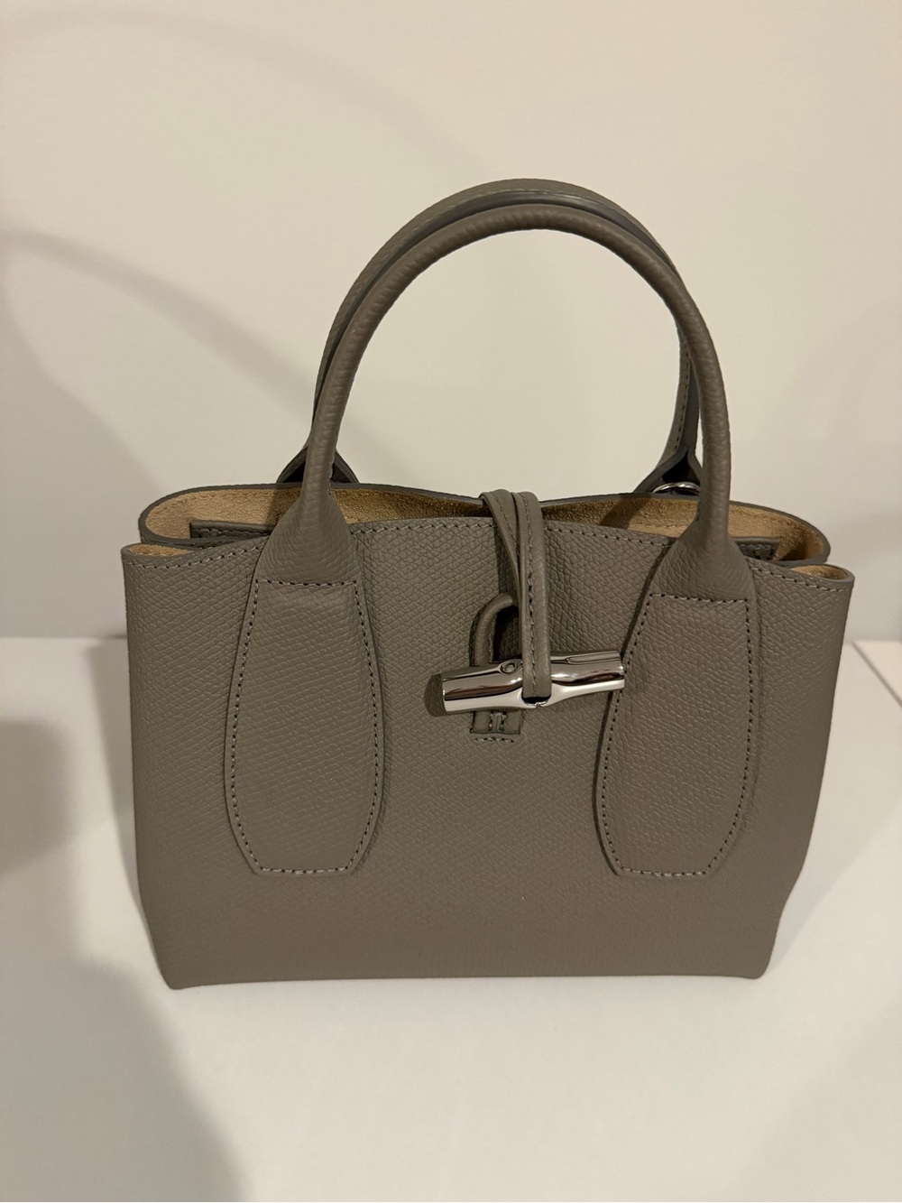 Longchamp like new Le Roseau Taupe satchel